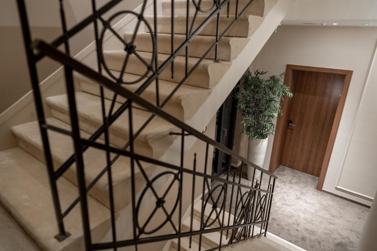 Hotel Degrassi Boutique Garni 4*