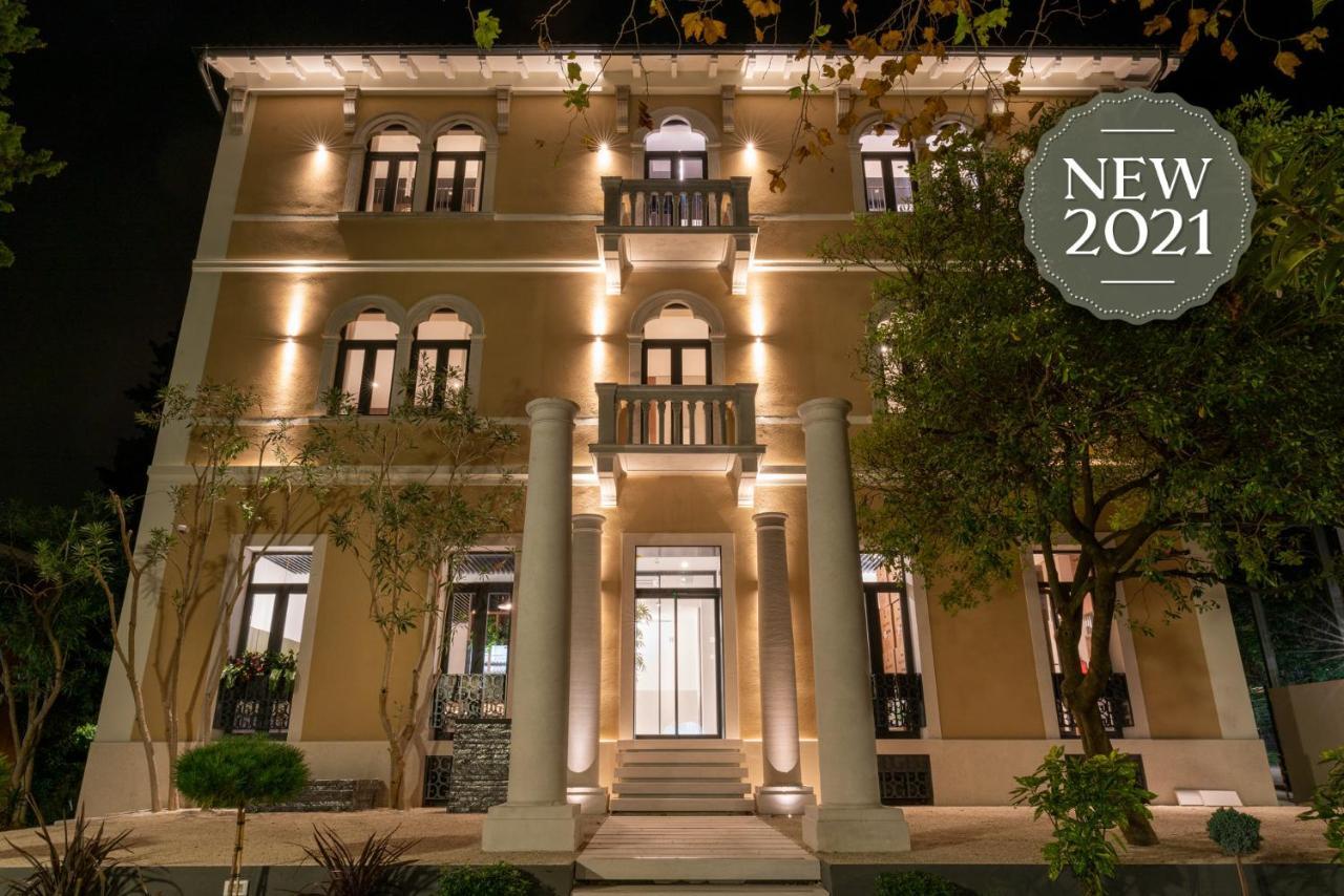 Degrassi Boutique Garni Hotel